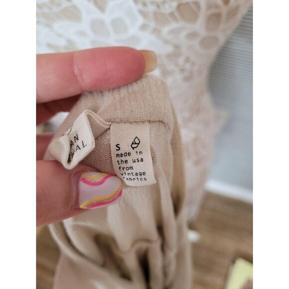 [Urban Renewal] Dress Cream Size Small - Picture 4 of 7